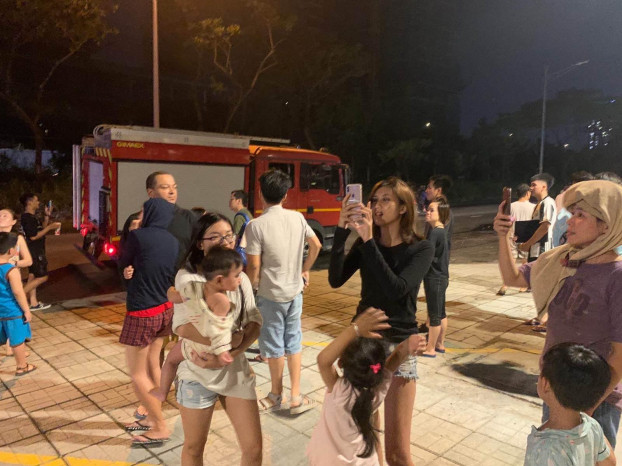 Hỗ trợ gần 300 triệu cho các hộ dân vụ cháy chung cư The Park Residence ảnh 1