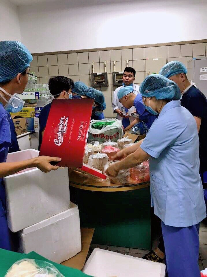 Tặng nghìn bát phở cho bác sỹ chống dịch COVID-19 ảnh 1