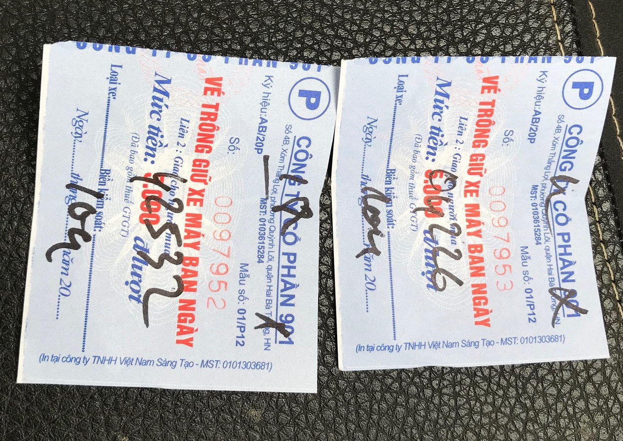 Tái diễn chặt chém giá gửi xe trước cổng BV Việt Đức ảnh 1