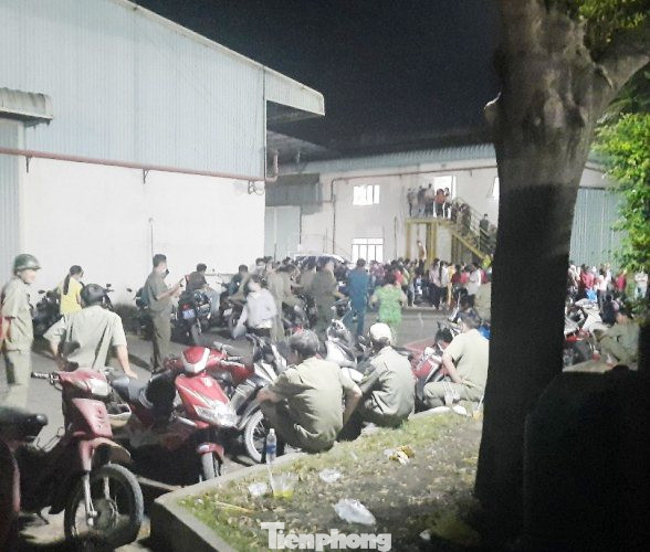 Chủ bán công ty ngày cận tết, công nhân tụ tập đòi quyền lợi ảnh 2