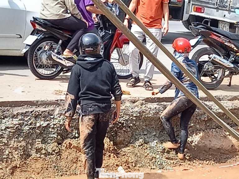 Nhiều người gặp nạn khi đi qua dự án đường 'nghìn tỷ' ảnh 2
