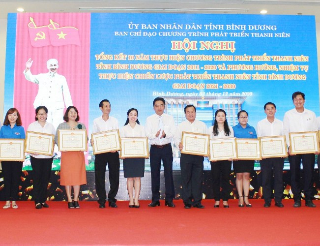 45.000 thanh niên có việc làm, tặng vé xe tết cho đoàn viên ảnh 1