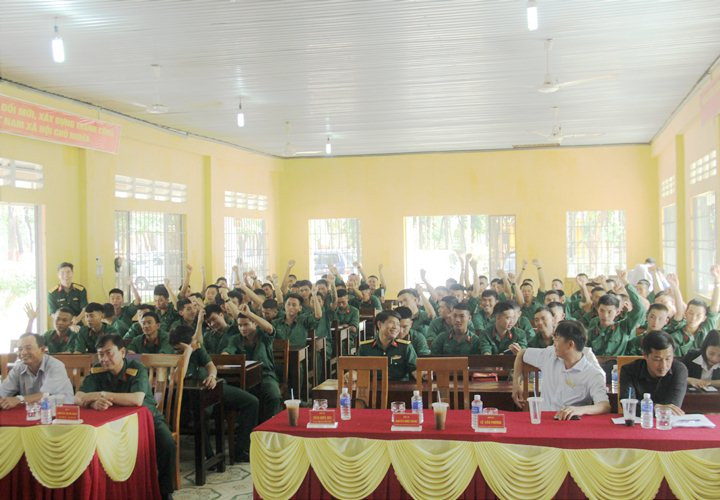 Tỉnh đoàn Bình Phước kết nối tìm việc cho bộ đội xuất ngũ ảnh 2
