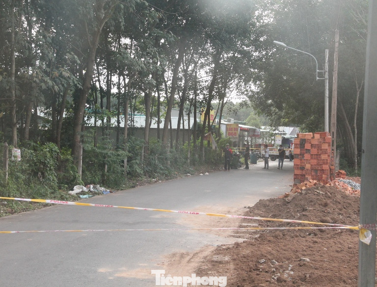 Nhân chứng bàng hoàng kể lại vụ hỗn chiến khiến 3 người tử vong ở Bình Dương ảnh 4