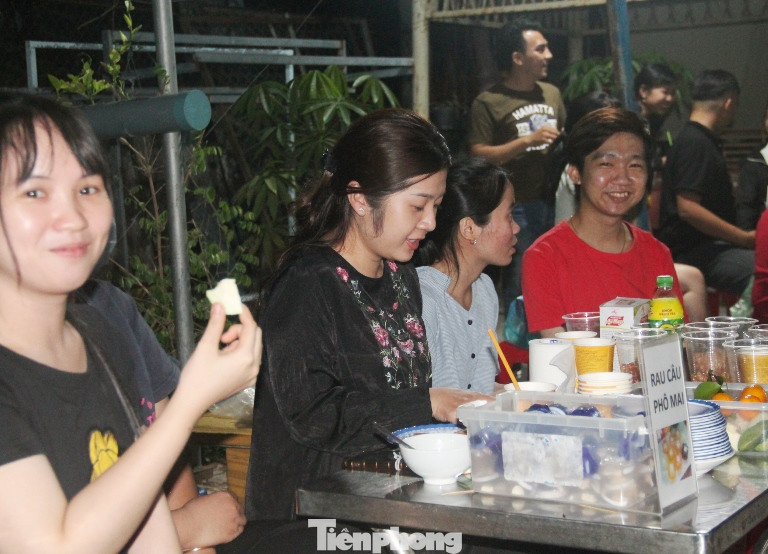 Giáng sinh ấm áp với thanh niên công nhân và sinh viên Bình Dương ảnh 2