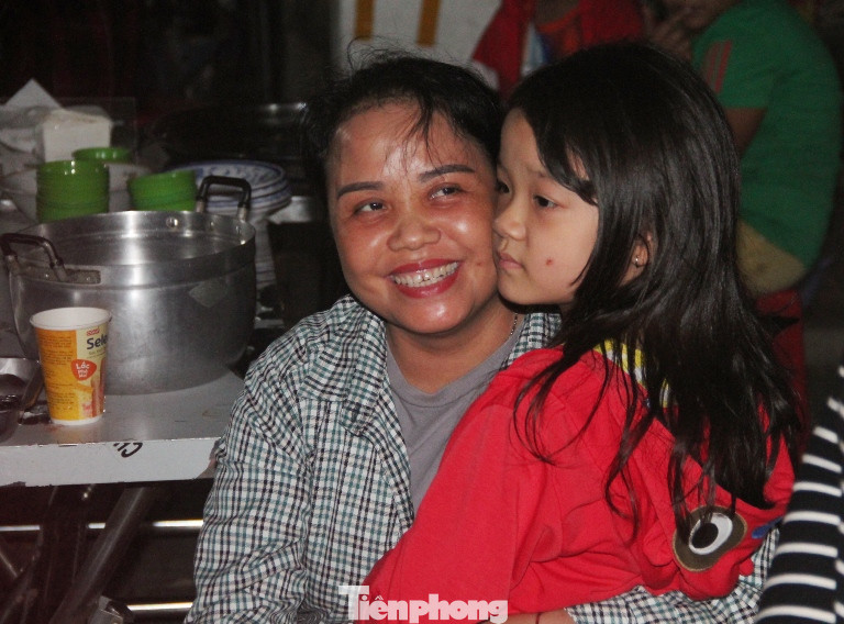 Giáng sinh ấm áp với thanh niên công nhân và sinh viên Bình Dương ảnh 4