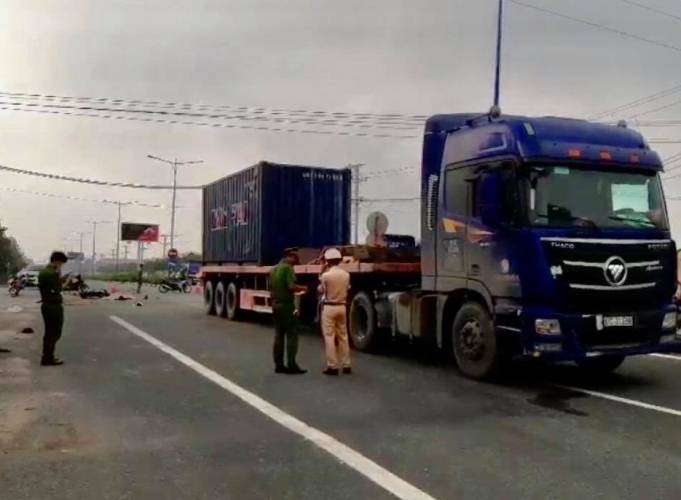 Ám ảnh 'hung thần' container: Nơm nớp khi ra đường ảnh 2 Ám ảnh 'hung thần' container: Nơm nớp khi ra đường ảnh 2