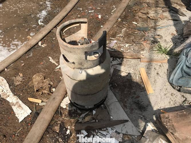 Khói lửa nhấn chìm 2 nhà xưởng ở Bình Dương ảnh 5