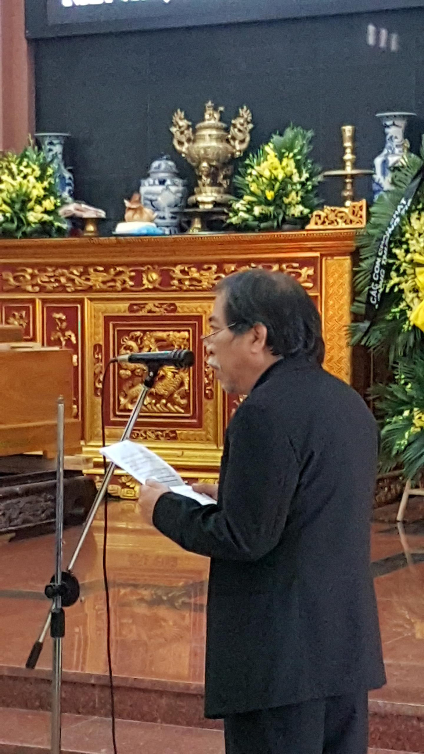 Lần đầu nghe Chủ tịch Nguyễn Quang Thiều đọc điếu văn ảnh 1