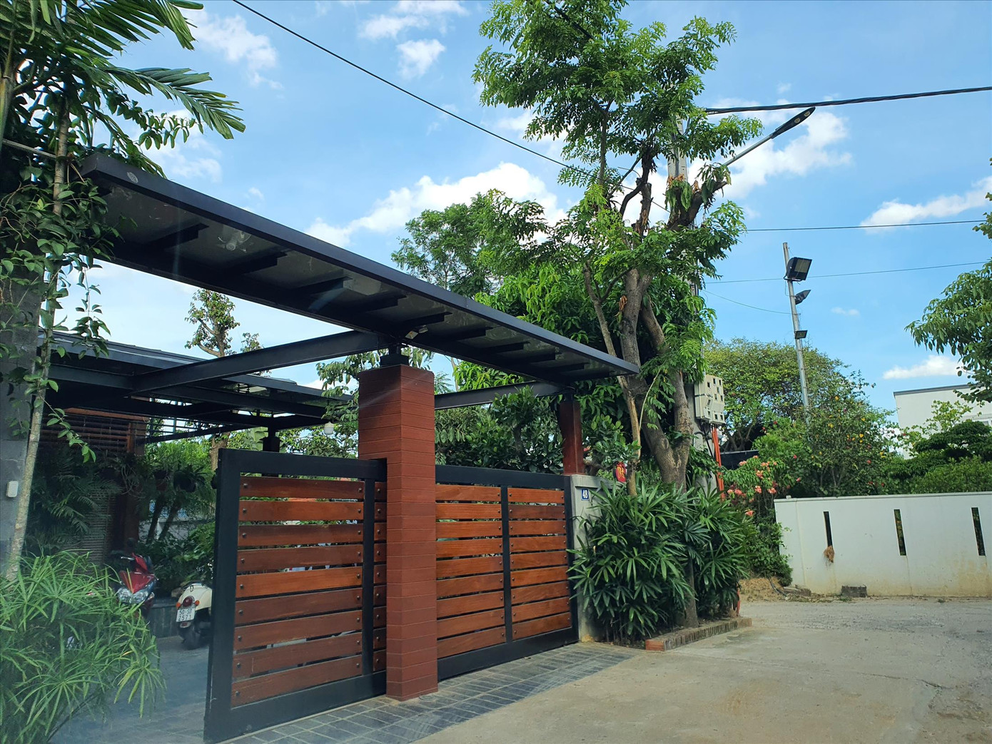 Chậm quy hoạch hai bên sông Hồng: Ðất nông nghiệp biến tướng ảnh 1