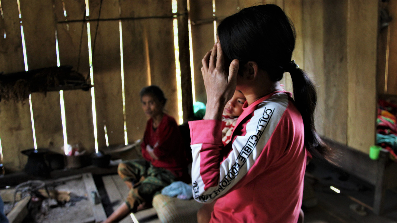 Nhức nhối nạn buôn bán bào thai miền biên viễn, Kỳ II: Nợ còn, vợ con mất ảnh 1