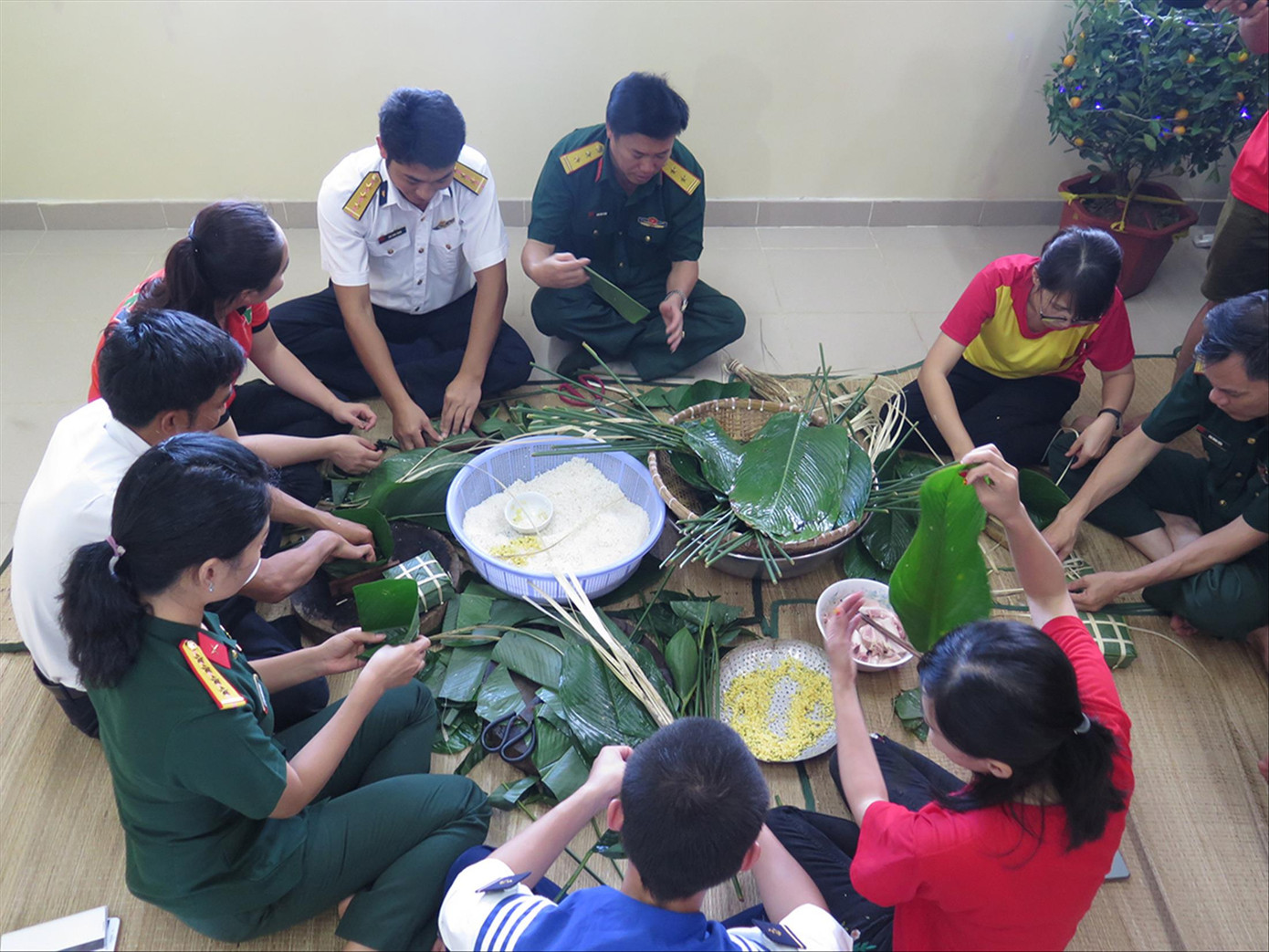 Kiên trung giữ biển ảnh 2