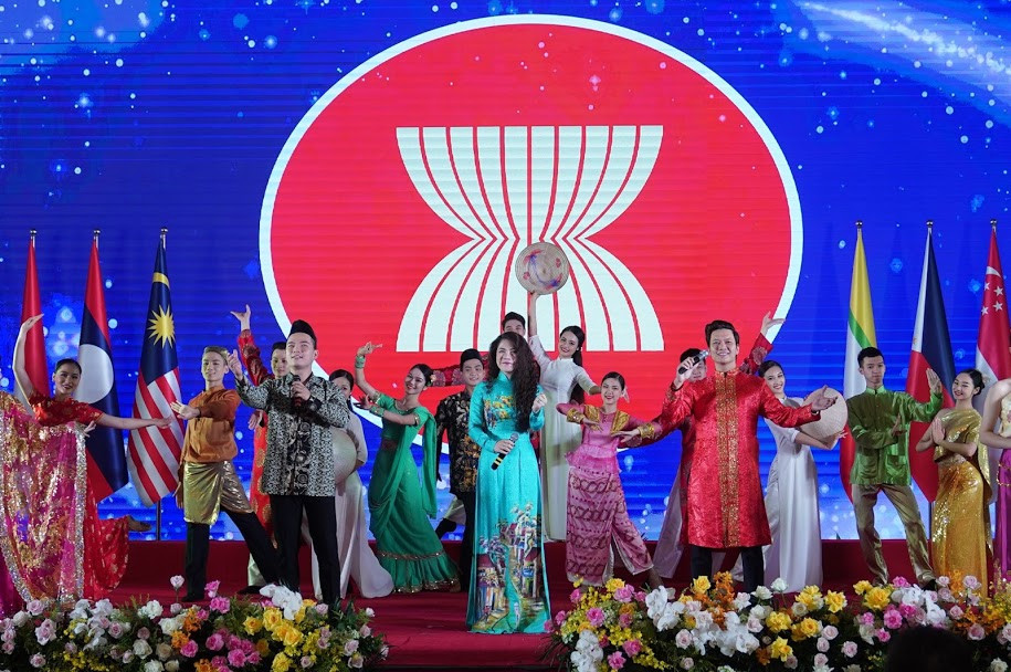 Toàn cảnh lễ khai mạc Hội nghị cấp cao ASEAN 36 ảnh 1