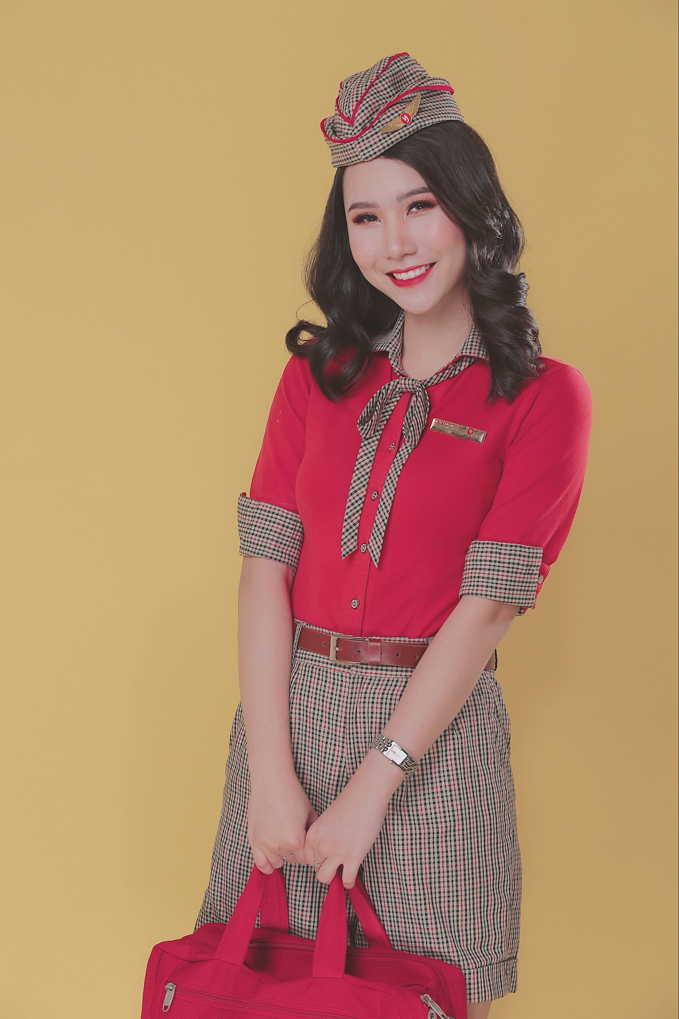 Hai hotgirl hàng không lọt Bán kết Hoa hậu Việt Nam 2020 ảnh 2