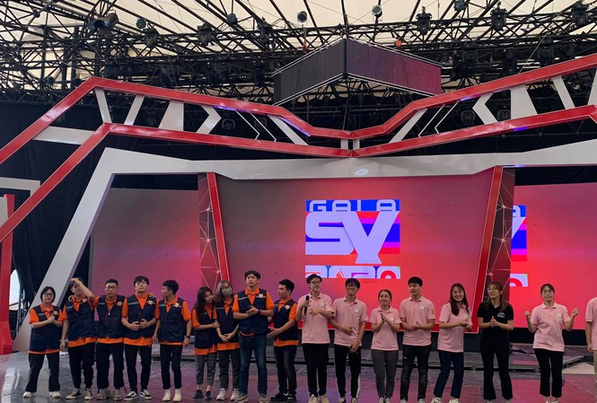 Showbiz 28/10: Lâm Tâm Như và Hoắc Kiến Hoa đã ly hôn? ảnh 2