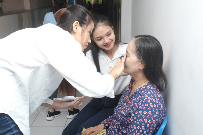 Hai cô gái xứ Thanh tuổi 19 vào Chung kết Hoa hậu Việt Nam 2020 ảnh 8