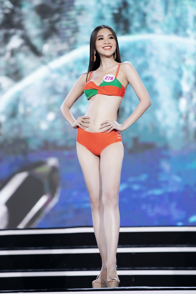 Ngắm những thí sinh có vòng eo nhỏ nhất Hoa hậu Việt Nam 2020 khoe dáng với bikini ảnh 14