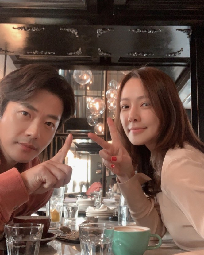 Showbiz 1/10: Hari Won, Thúy Ngân bức xúc vụ con cái hành hạ cha mẹ già ảnh 4