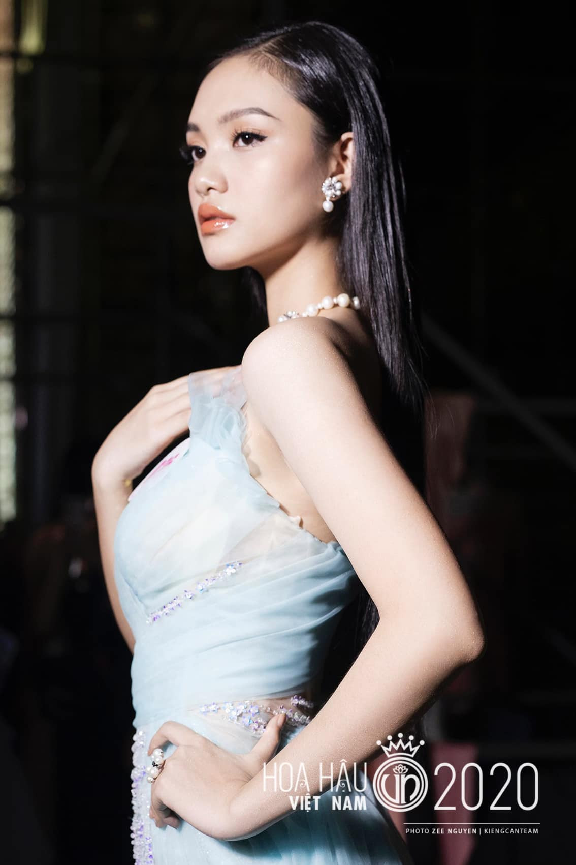 Hai cô gái xứ Thanh tuổi 19 vào Chung kết Hoa hậu Việt Nam 2020 ảnh 9