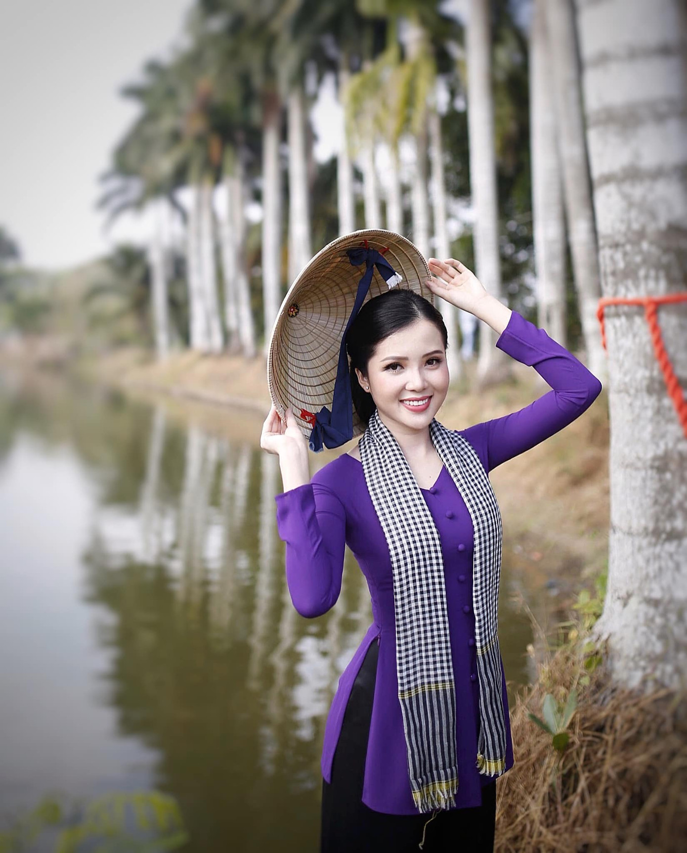 Thúy Vi trở thành Người đẹp du lịch - Đại sứ du lịch Thành phố Cần Thơ. Người đẹp Huỳnh Thúy Vi nhận bằng thạc sĩ, chuẩn bị làm giảng viên đại học ảnh 2