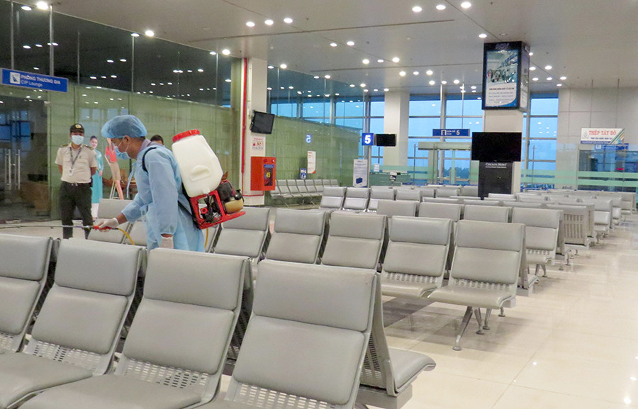 Xét nghiệm COVID -19 toàn bộ nhân viên tại các sân bay ảnh 1