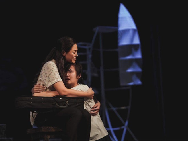 ‘Bố con’ NSND Trung Anh-Thu Quỳnh ẵm giải vàng Liên hoan sân khấu Thủ đô ảnh 5