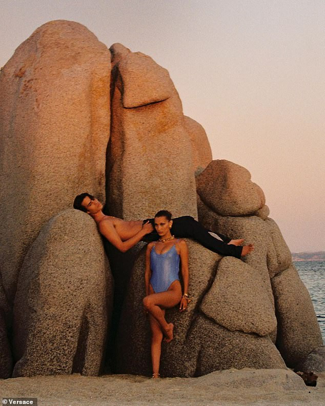 Bella Hadid cùng vợ Justin Bieber quyến rũ tựa nữ thần trên biển ảnh 6