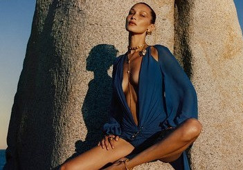 Con gái 22 tuổi của Michael Jackson ngày càng quyến rũ ảnh 11