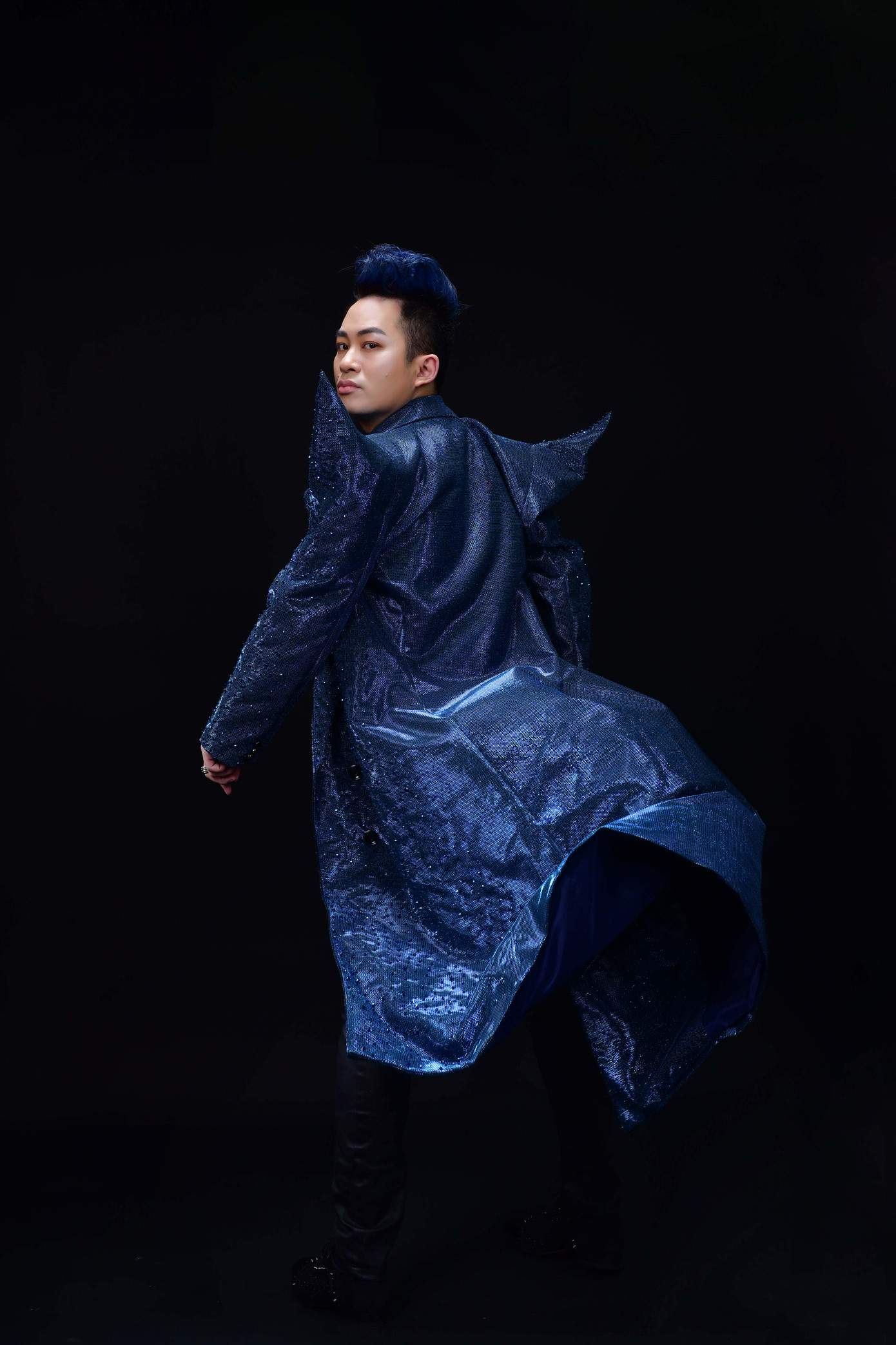 Tùng Dương hóa rocker kể chuyện về loài người ảnh 2