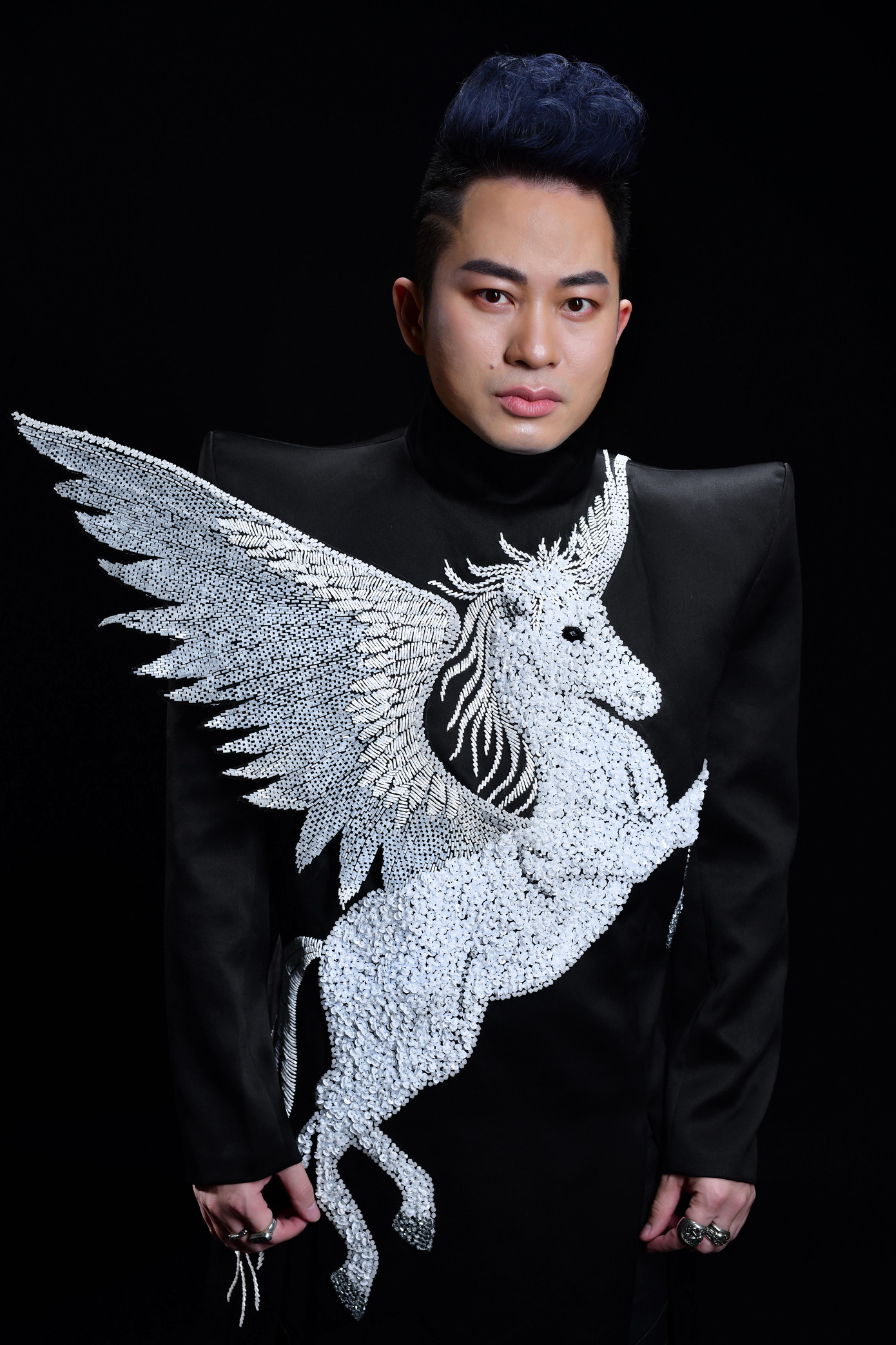 Tùng Dương hóa rocker kể chuyện về loài người ảnh 1