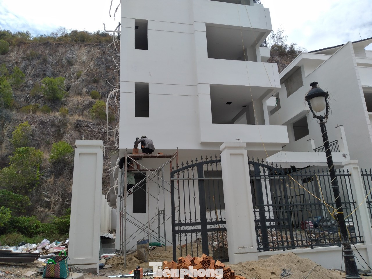 Đến thời hạn, 13 biệt thự vượt tầng dự án Ocean View Nha Trang vẫn chưa bị cưỡng chế ảnh 8