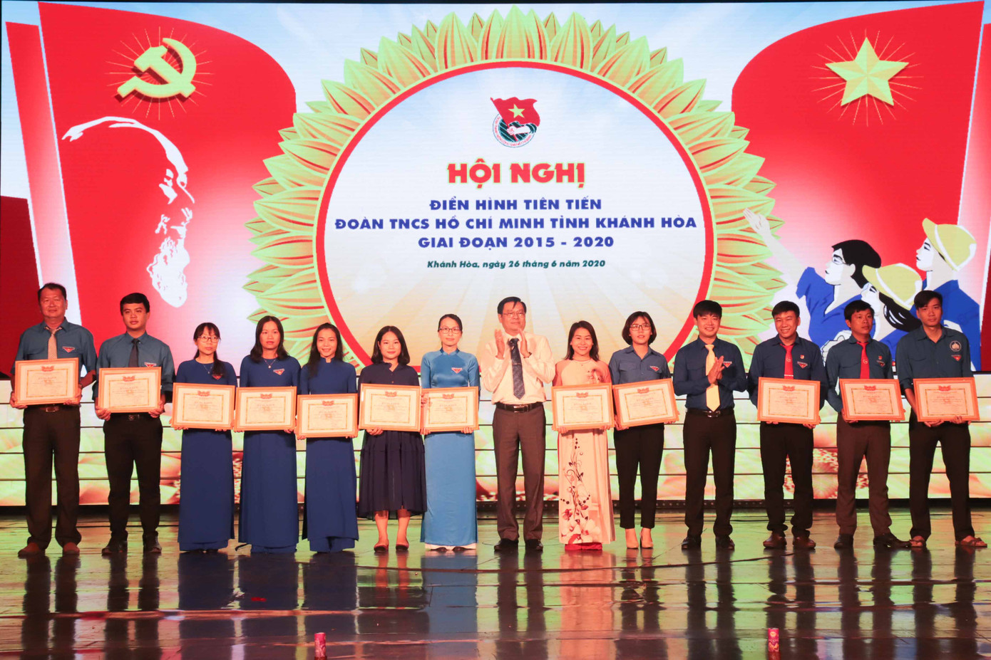 Tỉnh đoàn Khánh Hoà tuyên dương 53 cá nhân tiêu biểu phong trào thi đua yêu nước ảnh 1