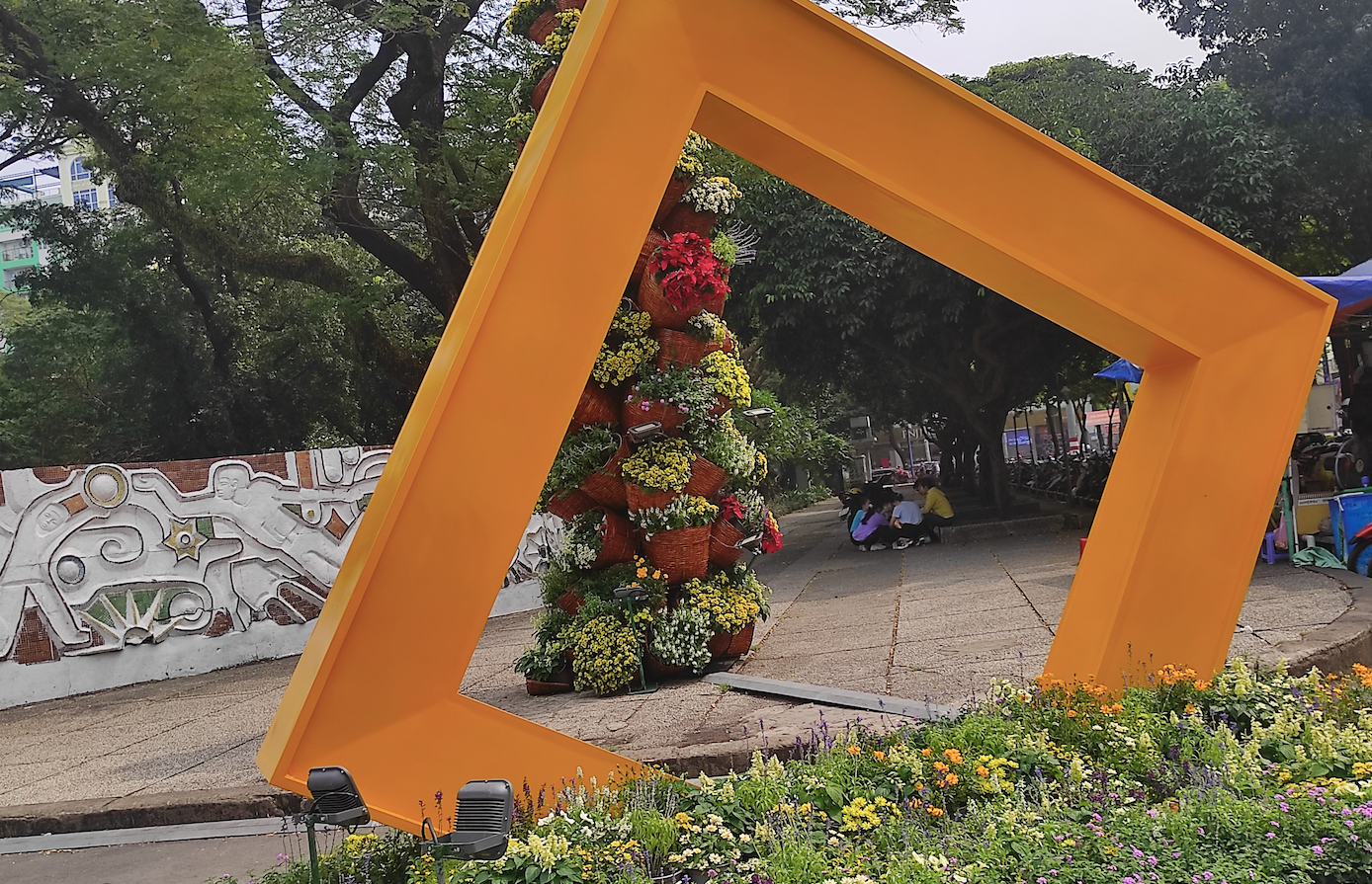 Hình ảnh 'Trâu mặc áo dài' tô điểm sắc xuân Tân Sửu ở TP HCM ảnh 8