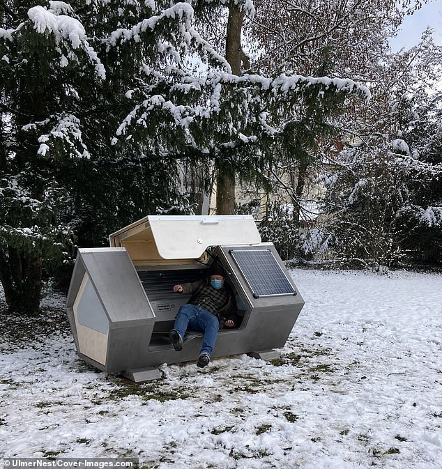 Bất ngờ với thiết kế tiện lợi của ‘buồng ngủ di động’ dành cho người vô gia cư ảnh 5