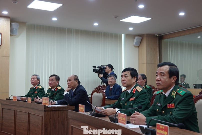 Thủ tướng chúc Tết, giao lưu với chiến sĩ biên phòng và quân dân biên giới, hải đảo ảnh 4