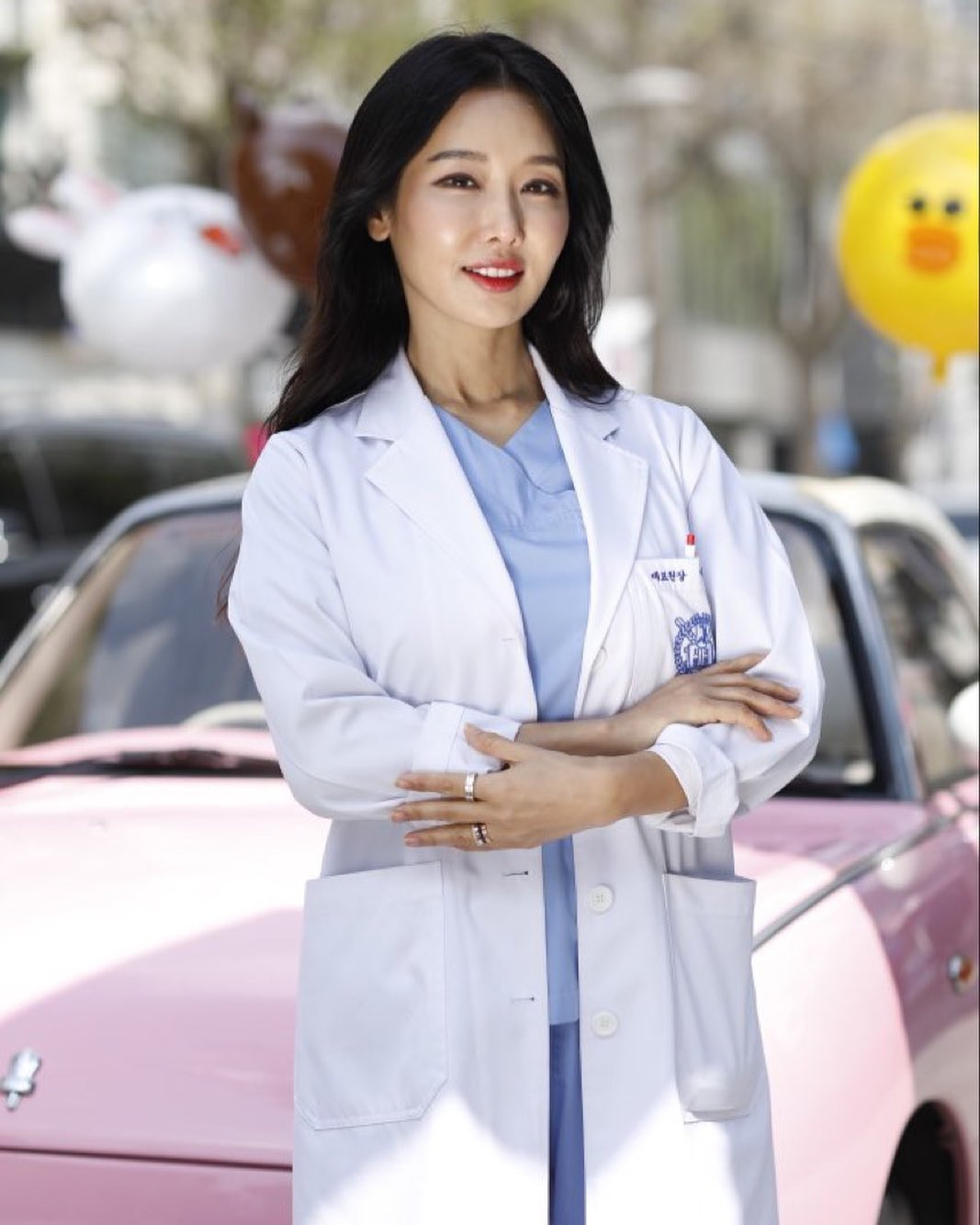 Nữ nha sĩ nóng bỏng 52 tuổi bị ‘ném đá’ vì tự nhận đẹp hơn Kim Tae Hee ảnh 1