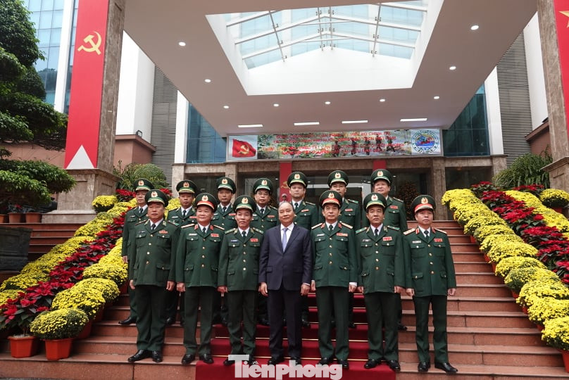 Thủ tướng chúc Tết, giao lưu với chiến sĩ biên phòng và quân dân biên giới, hải đảo ảnh 3