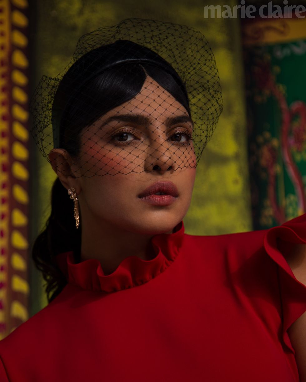 Hoa hậu Priyanka Chopra kể về 6 tháng không rời chồng trẻ do COVID-19 ảnh 6