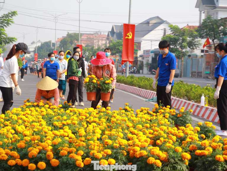 Những hình ảnh ‘biết nói’ ở vùng dịch Bình Dương ảnh 2