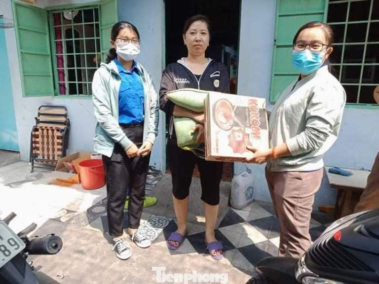 Những hình ảnh ‘biết nói’ ở vùng dịch Bình Dương ảnh 6