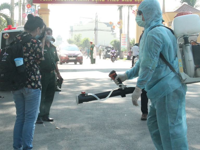 Qua một ngày, thêm hơn 21.000 người cách ly, 3 ca mắc COVID-19 phải thở oxy ảnh 3 Qua một ngày, thêm hơn 21.000 người cách ly, 3 ca mắc COVID-19 phải thở oxy ảnh 3