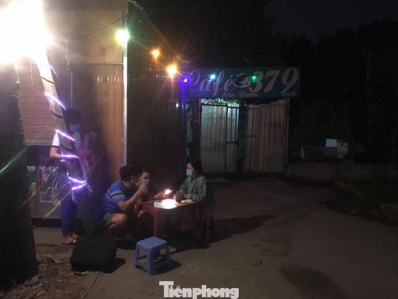 Vụ 'cà phê chòi' nhộn nhịp: Một tuần không 'xóa sổ' xong sẽ xử lý cán bộ ảnh 3