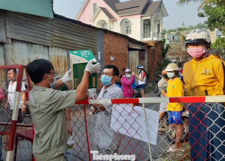 Bình Dương giãn cách xã hội nơi hai ca mắc COVID-19 ảnh 3