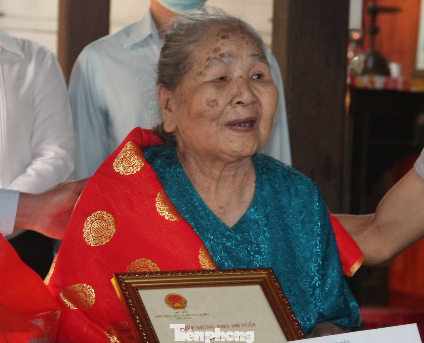 Đầu năm, nghe các cụ ngoài 100 tuổi chia sẻ bí quyết sống thọ ảnh 1