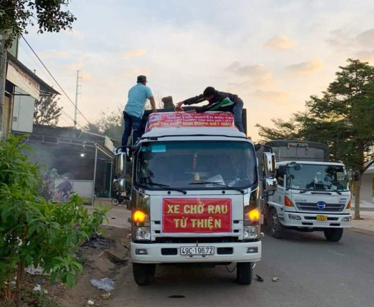 Những hình ảnh ấn tượng bên trong khu bị phong tỏa ở Bình Dương ảnh 4