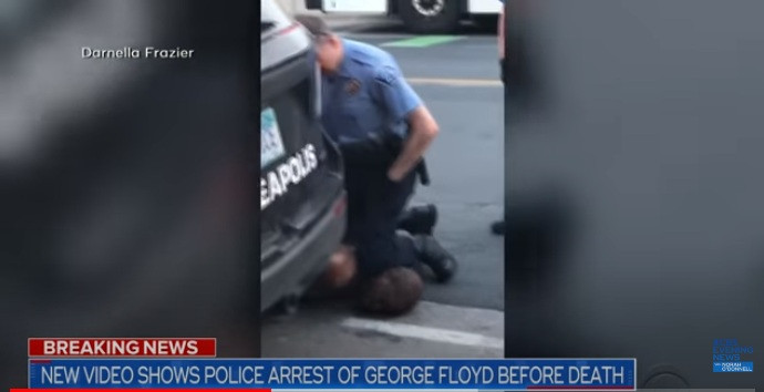 Đồn cảnh sát Mỹ bị đốt sau vụ người da màu bị đè cổ chết ảnh 1