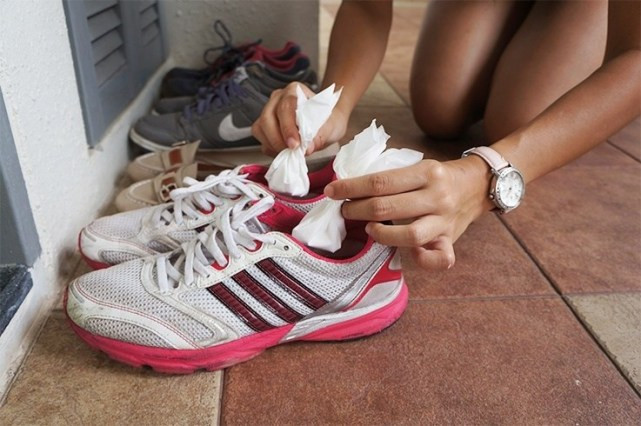 Thứ bột “kì diệu” này có thể giúp bạn “tút tát” lại tủ đồ cũ trong nháy mắt! ảnh 2