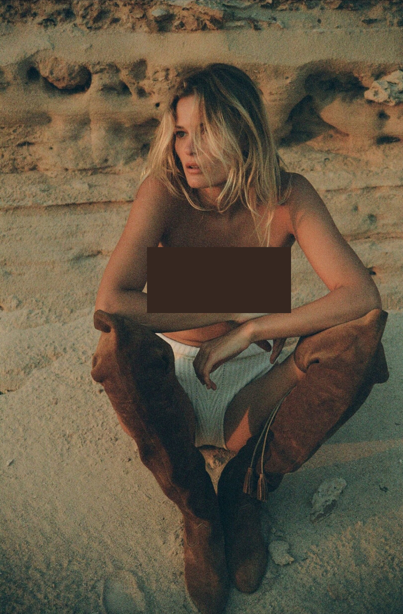 Edita Vilkeviciute chụp ngực trần nóng bỏng, đẹp như tạc tượng ảnh 6