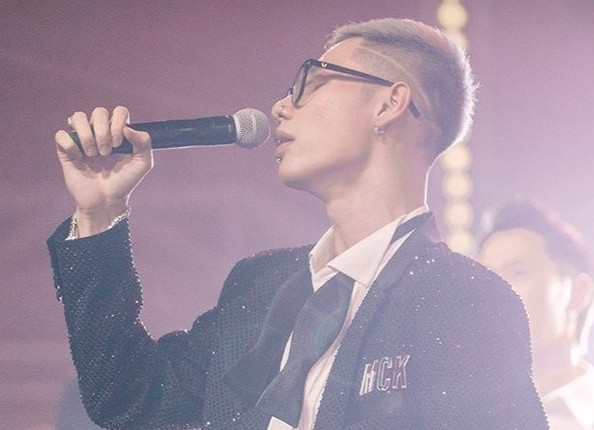 Showbiz 14/11: Á hậu Thúy An được bạn trai tiến sĩ cầu hôn ảnh 7