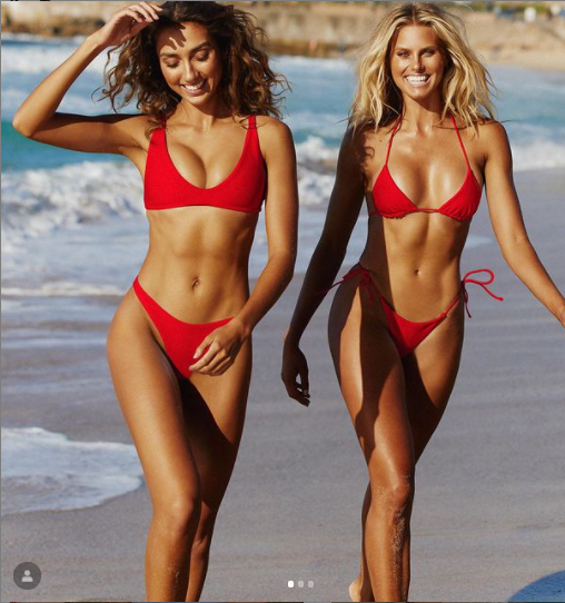 Hai chân dài 9x diện áo tắm nóng bỏng 'rực lửa' ảnh 2